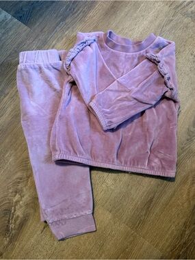 Cat & Jack Mauve Velour Jogger Set